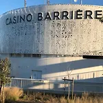 T2 50m2 Belle Vue Calme Centre Port Parking *